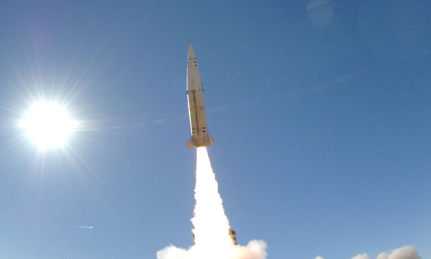 США передали Україні більше сотні ракет ATACMS, – NYT